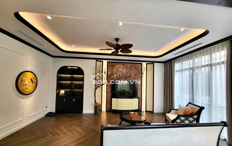 BÁN NHÀ NGUYỄN VĂN CỪ 75M. MẶT TIỀN 5M, ĐƯỜNG 2 ÔTÔ TRÁNH, VỈA HÈ, KINH DOANH. GIÁ 20.5 TỶ